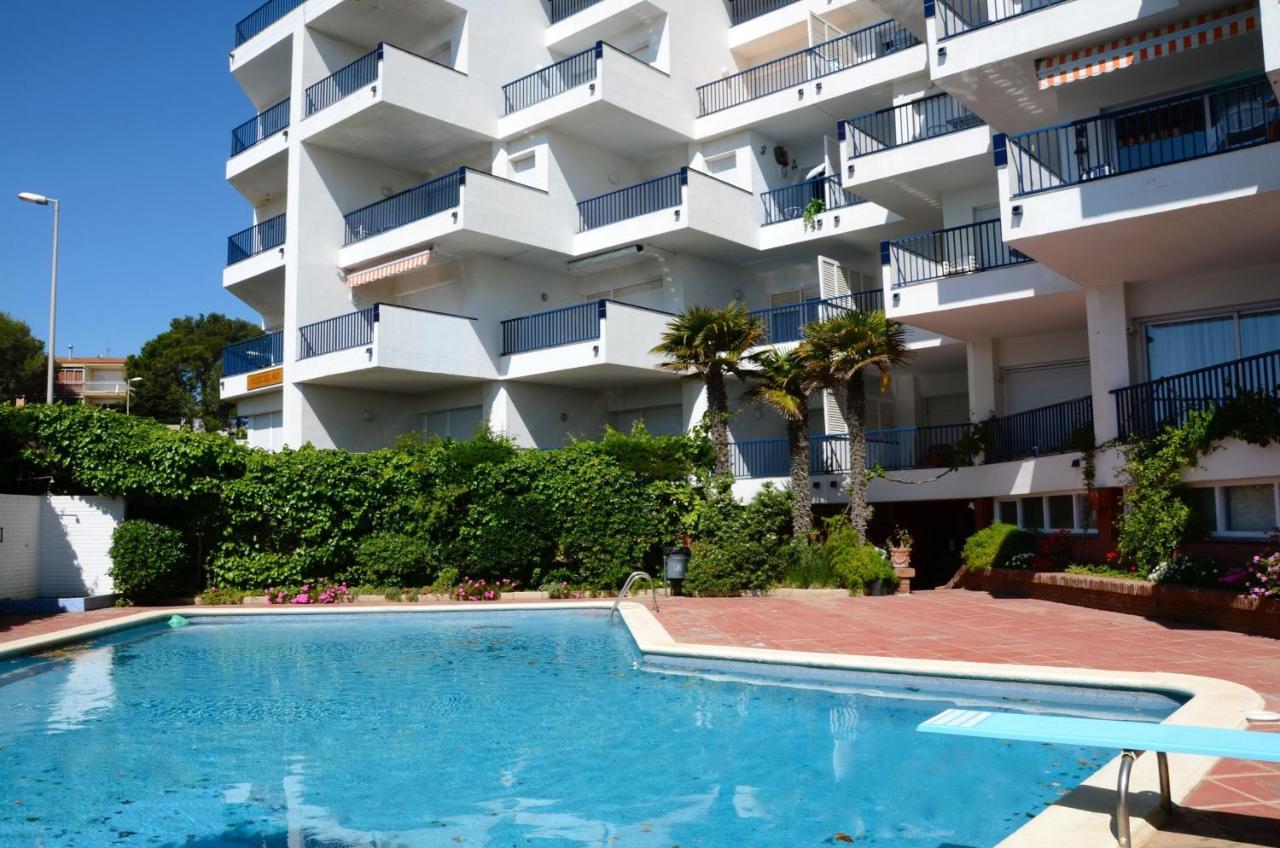 Passeig Del Mar - Apartamentos Primera Linea L' Escala エクステリア 写真