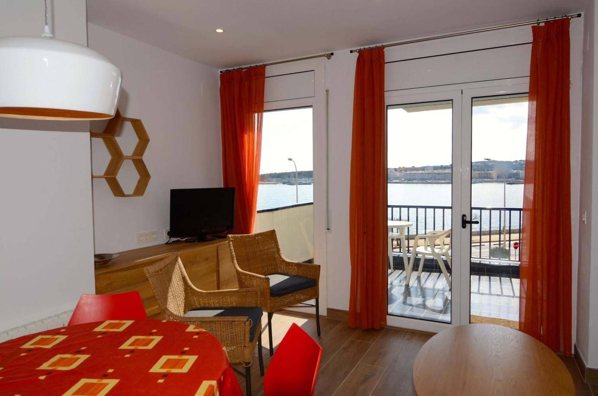 Passeig Del Mar - Apartamentos Primera Linea L' Escala エクステリア 写真