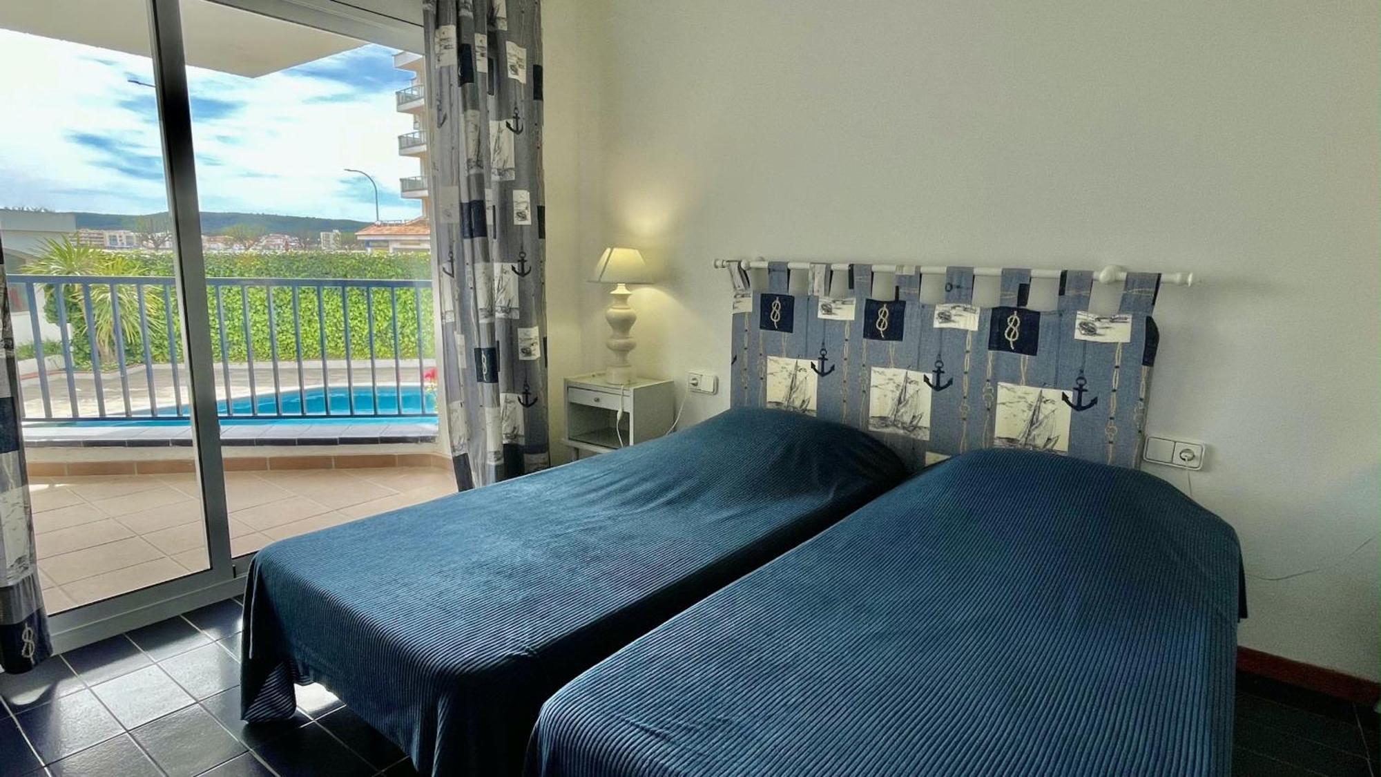 Passeig Del Mar - Apartamentos Primera Linea L' Escala エクステリア 写真