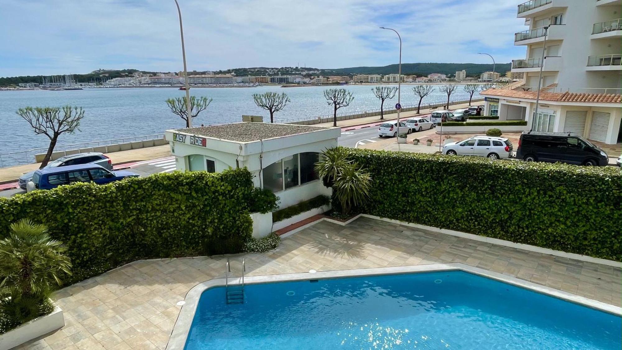 Passeig Del Mar - Apartamentos Primera Linea L' Escala エクステリア 写真