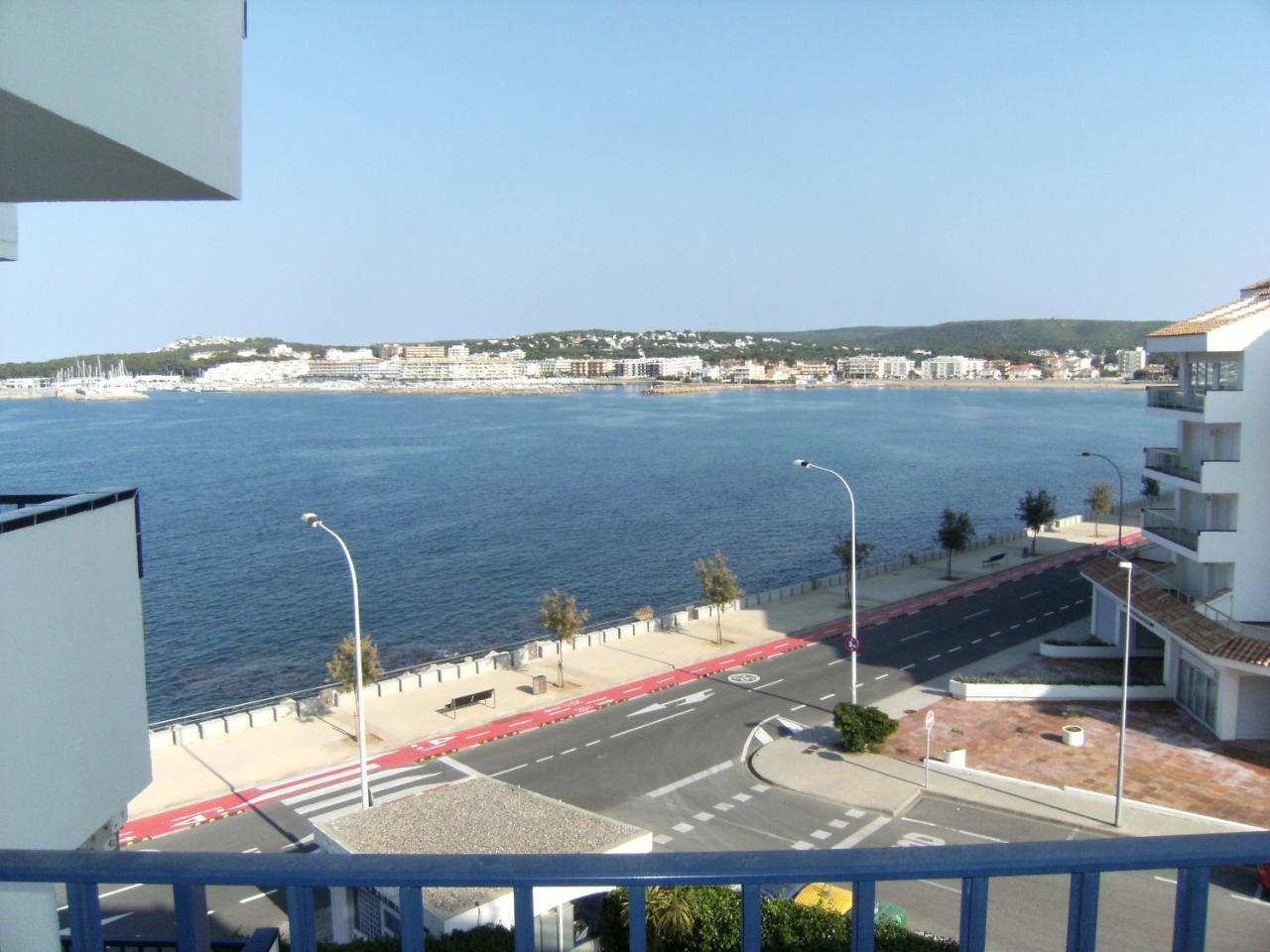 Passeig Del Mar - Apartamentos Primera Linea L' Escala エクステリア 写真